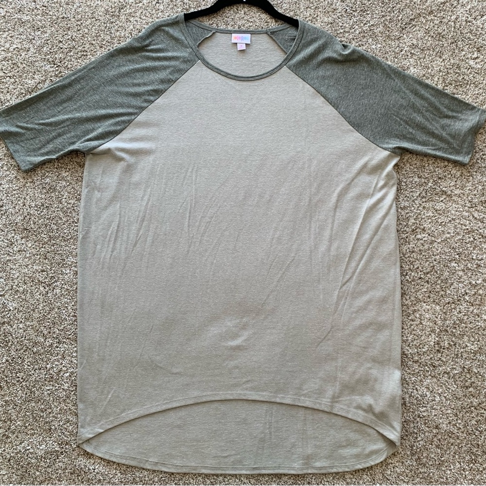 Medium LuLaRoe Irma